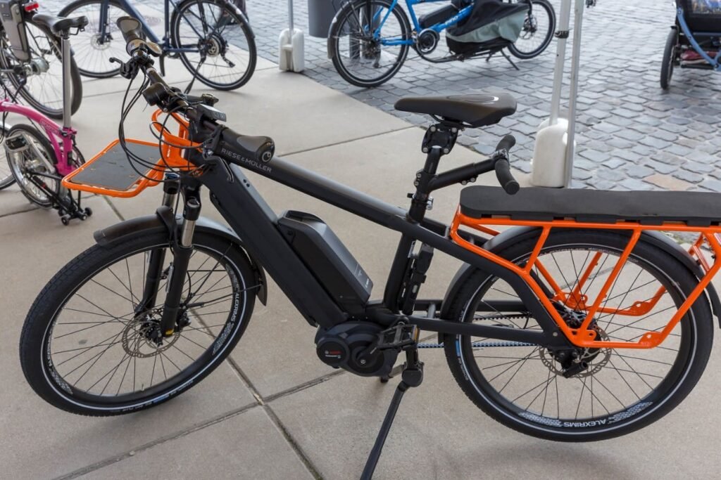 How does an ebike system work?